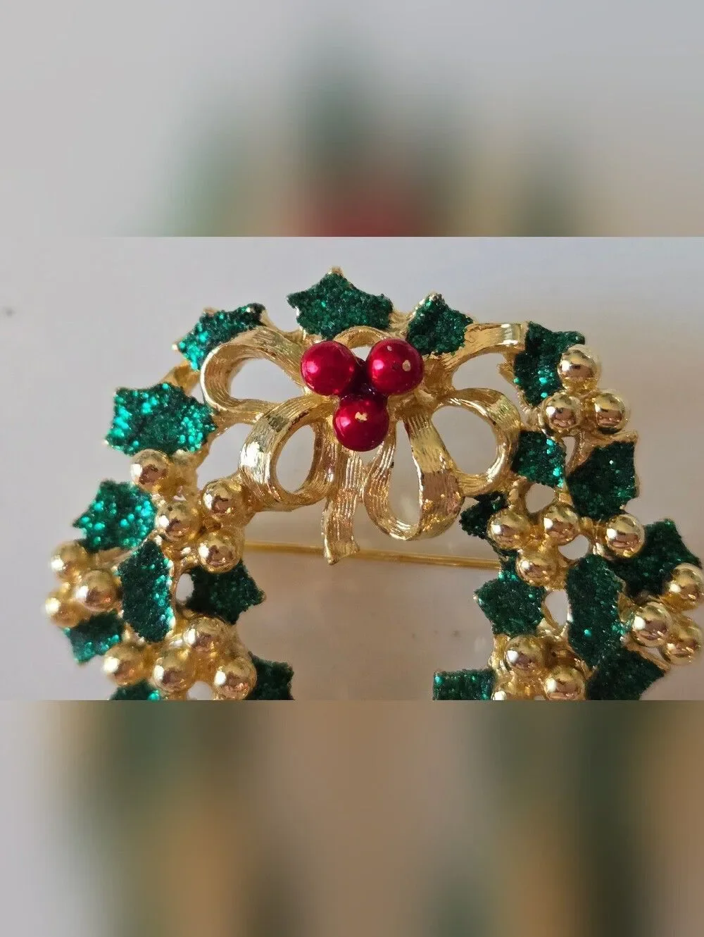 Holiday Wreath Brooch with Green Glitter Leaves and Red Berries
